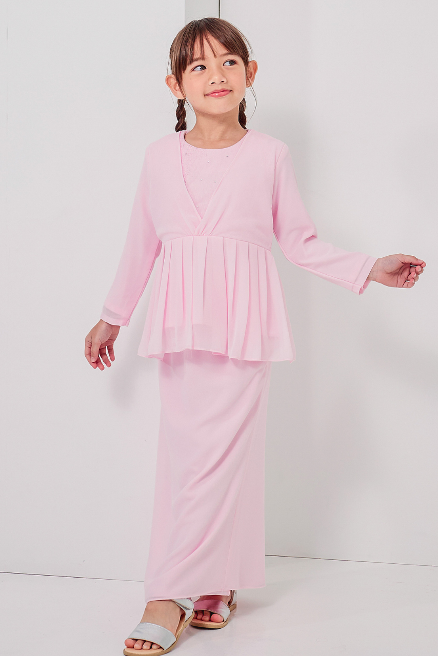 KAYYISA KIDS IN MERAH JAMBU