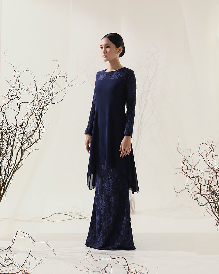 ATHEA KURUNG IN NAVY