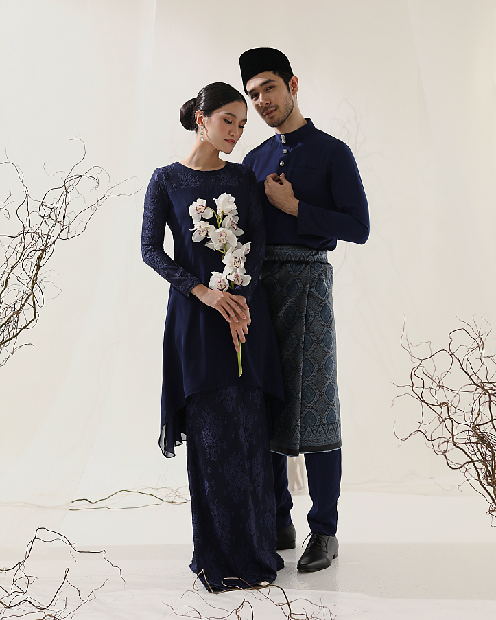 ATHEA KURUNG IN NAVY