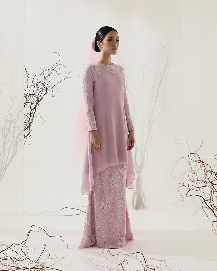 ATHEA KURUNG IN SOFT PINK