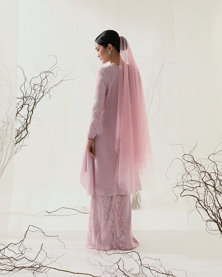 ATHEA KURUNG IN SOFT PINK