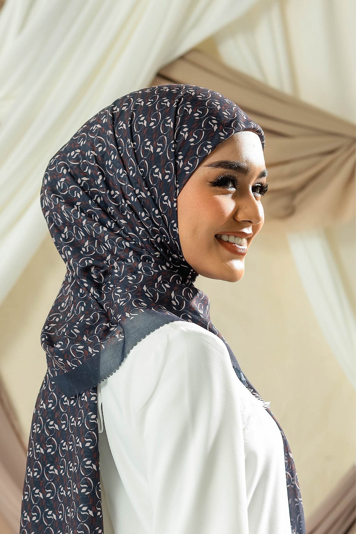 BAWAL CLEODORA IN BLUEBERRY