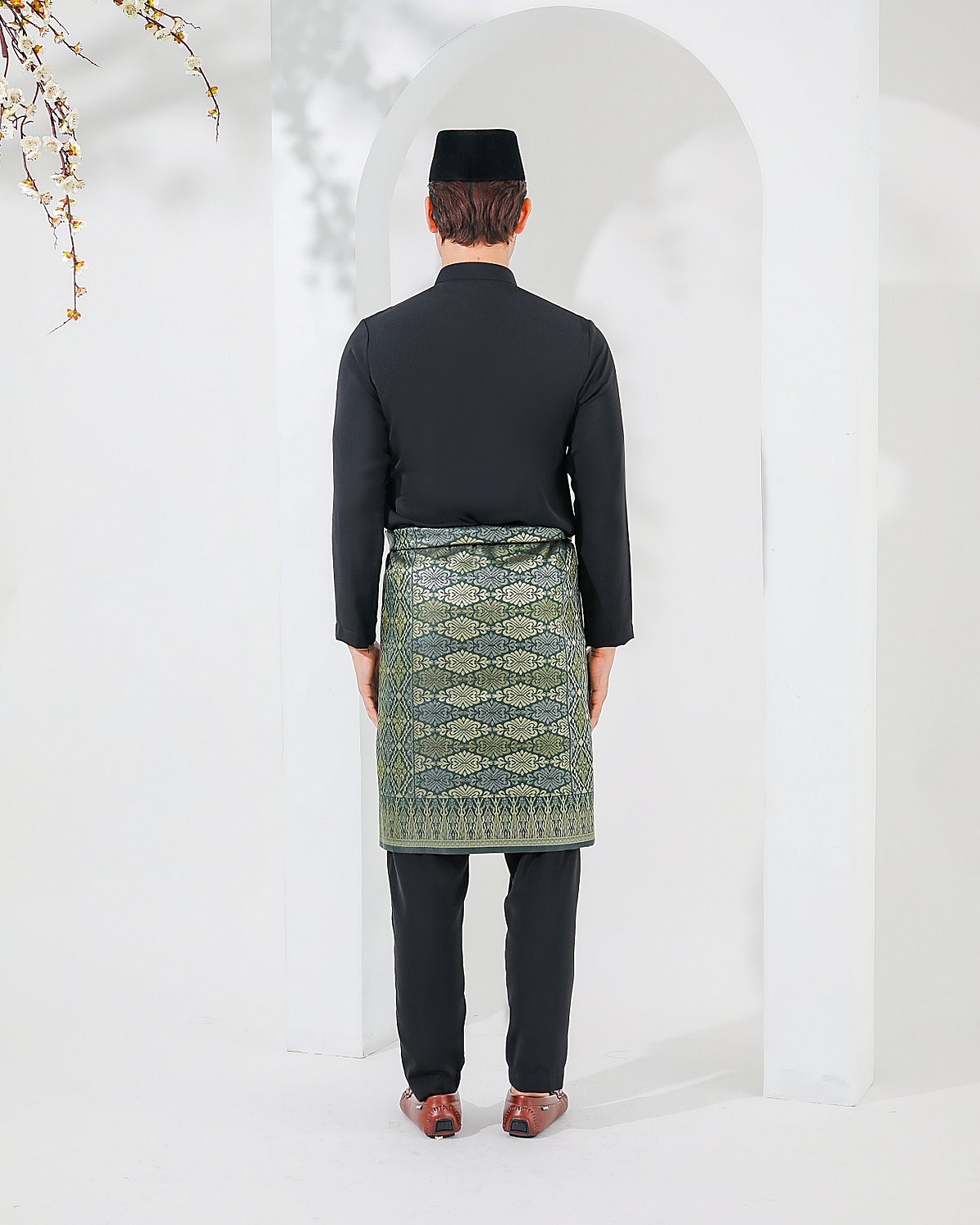 ISA CEKAK MUSANG IN  BLACK