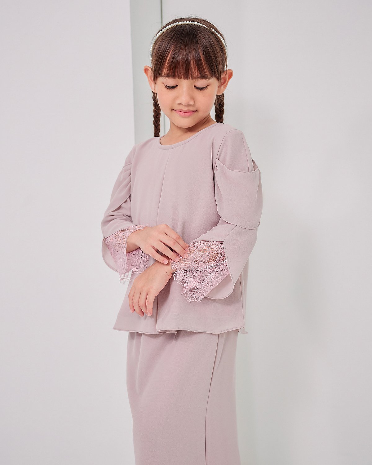 CHEMPAKA KIDS IN SAGU