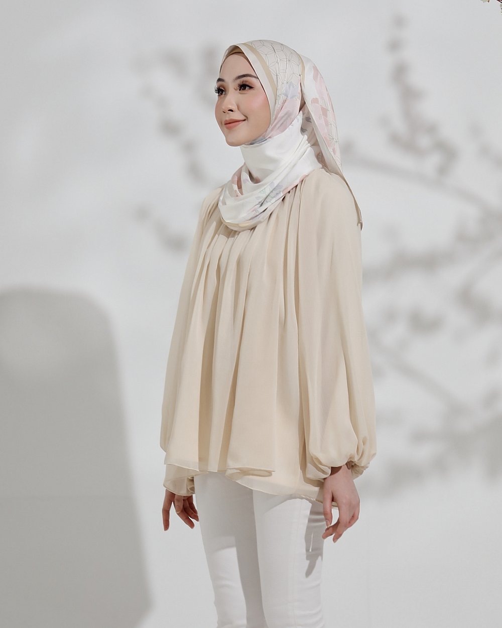 ALANA TOP IN SOFT YELLOW