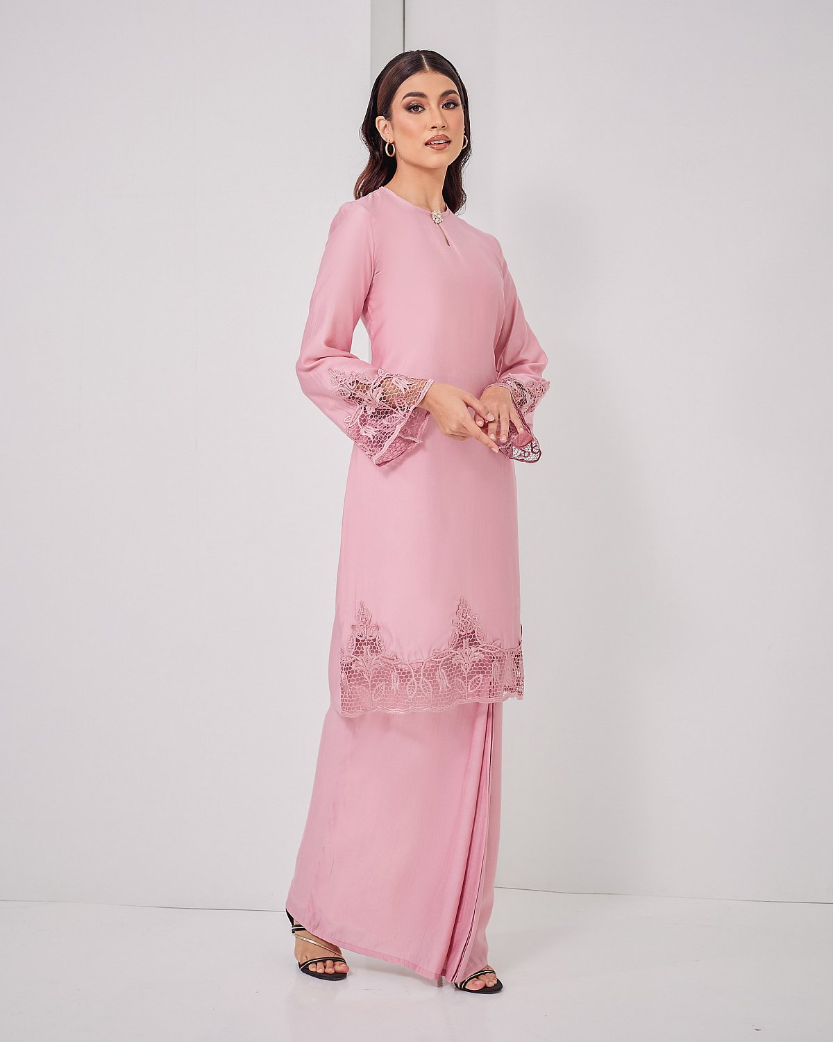 DALIA KURUNG IN BELACHAN