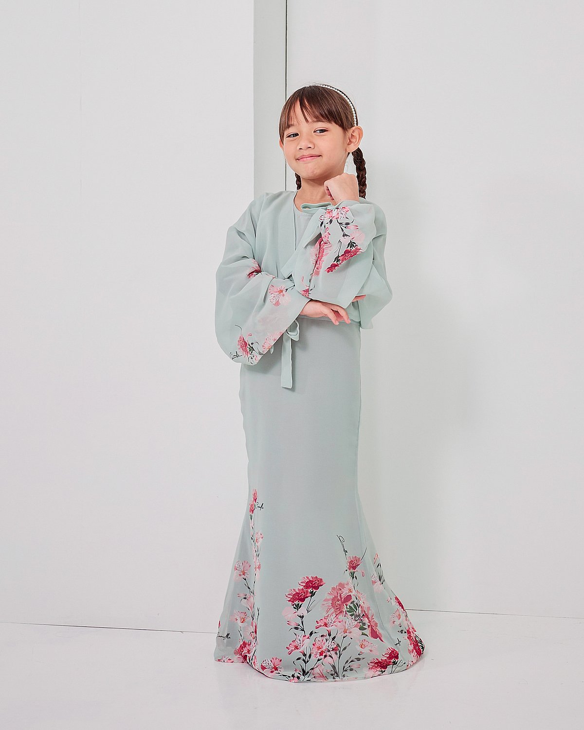 DANG ANUM KIDS IN MINERAL