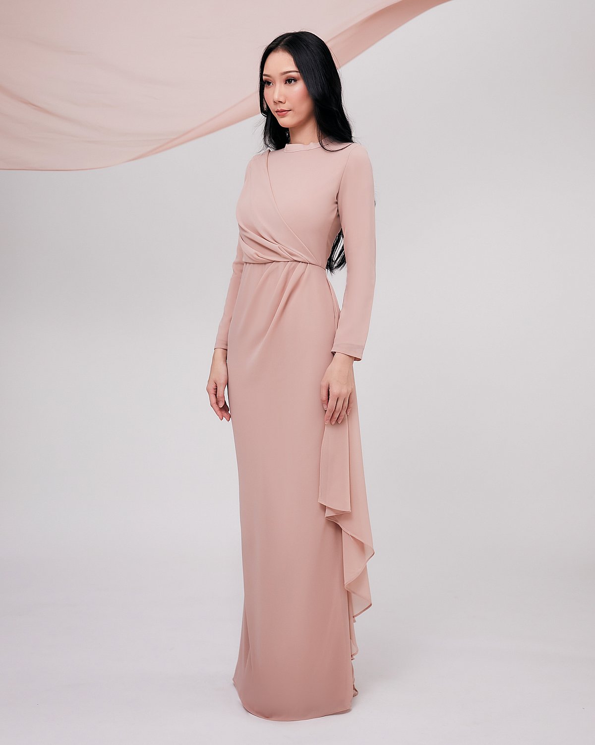 JULEANA IN EVENING SAND