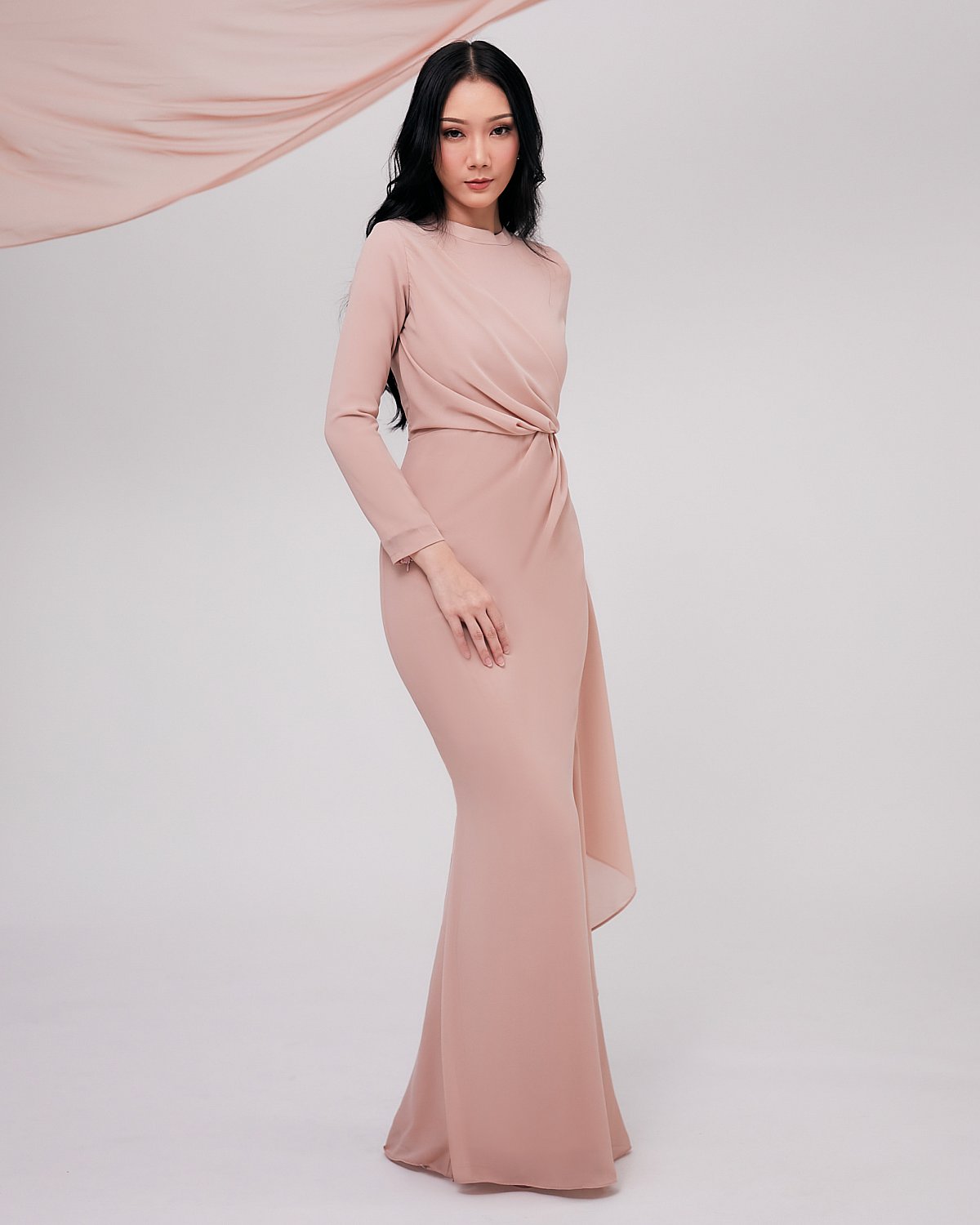 JULEANA IN EVENING SAND