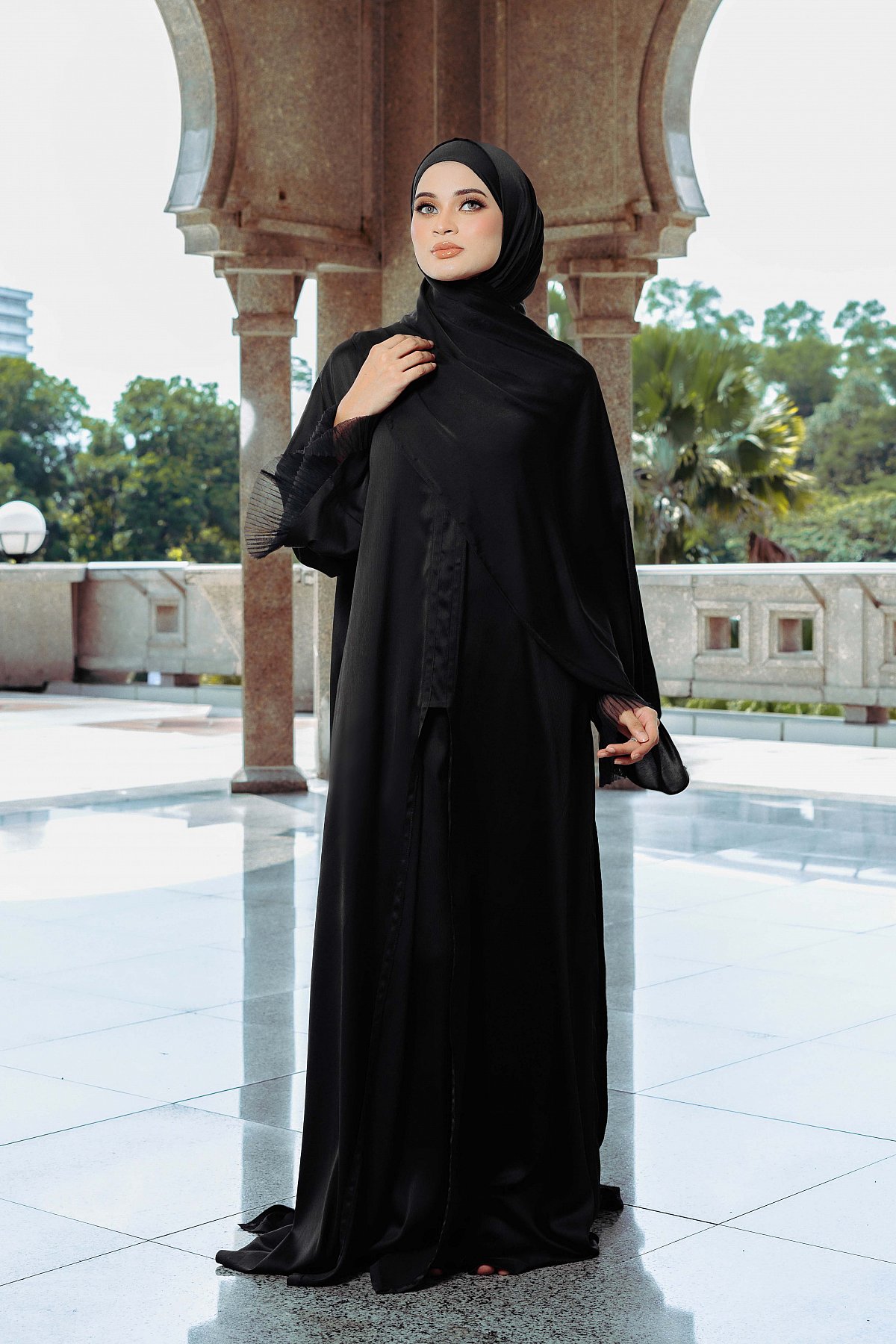 FATMA IN JET BLACK