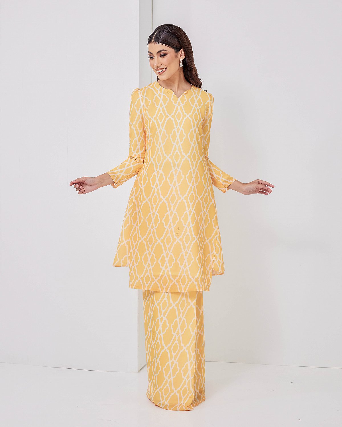 DELIMA KURUNG IN OREN