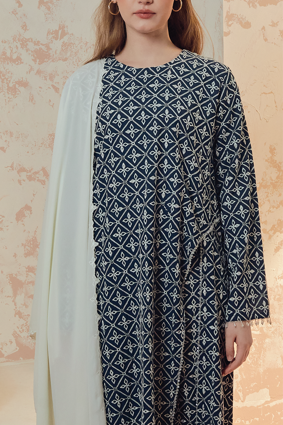 MAHEERA IN TEAL GREEN (WITHOUT SHAWL)