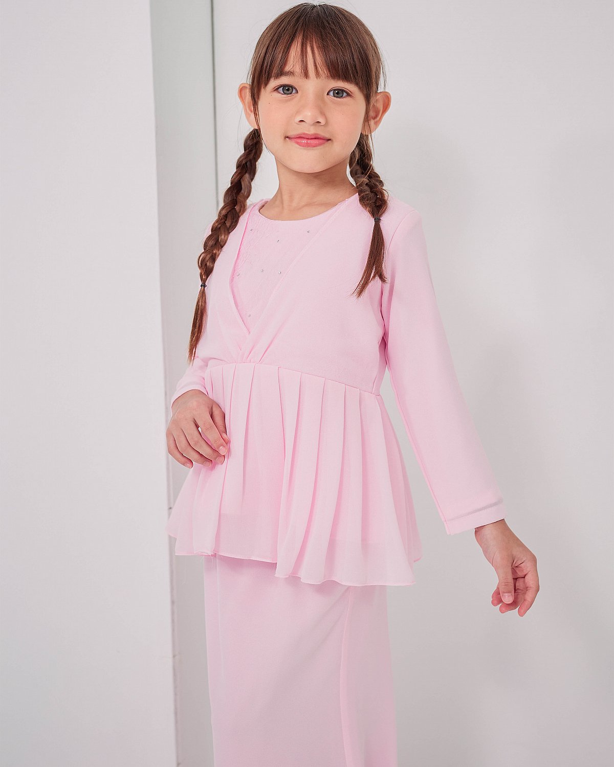 KAYYISA KIDS IN MERAH JAMBU