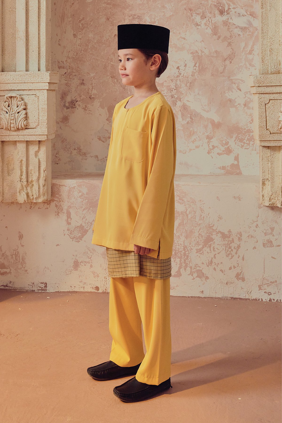 NADEM KIDS IN YELLOW