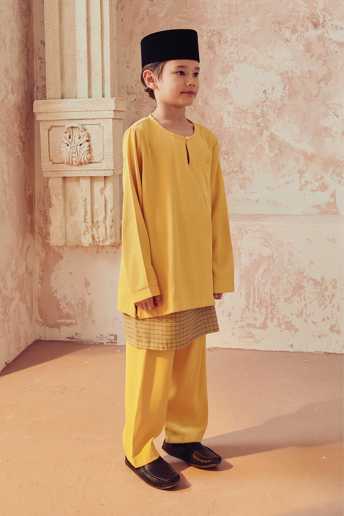 NADEM KIDS IN YELLOW