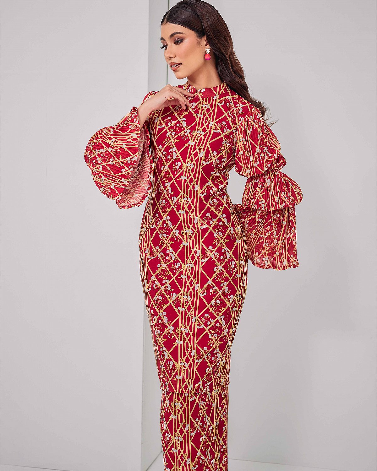 NILAM KURUNG IN ROSELLE