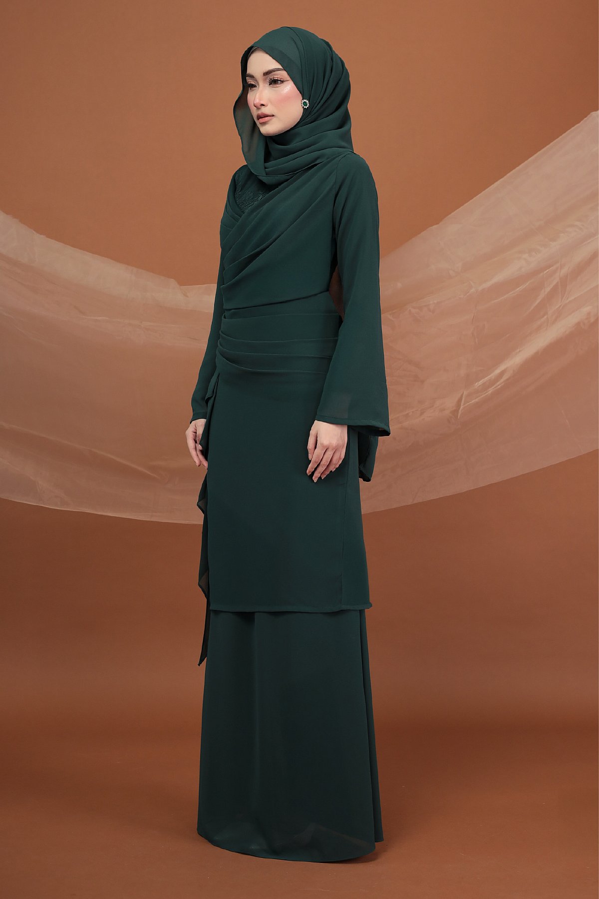 NYRA IN EMERALD GREEN