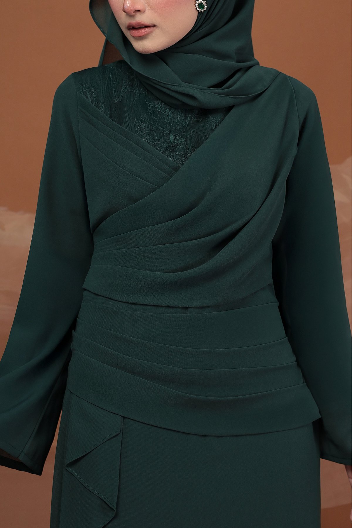 NYRA IN EMERALD GREEN