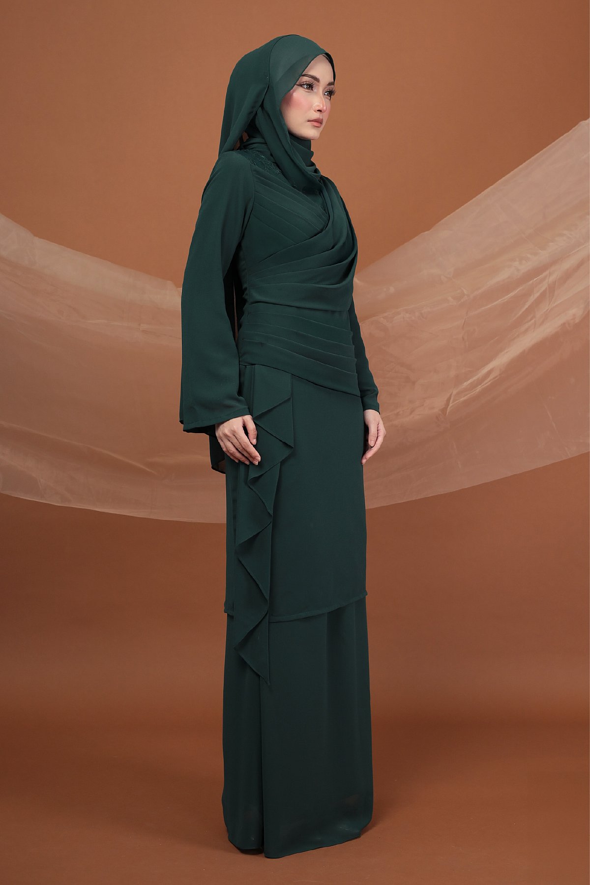 NYRA IN EMERALD GREEN