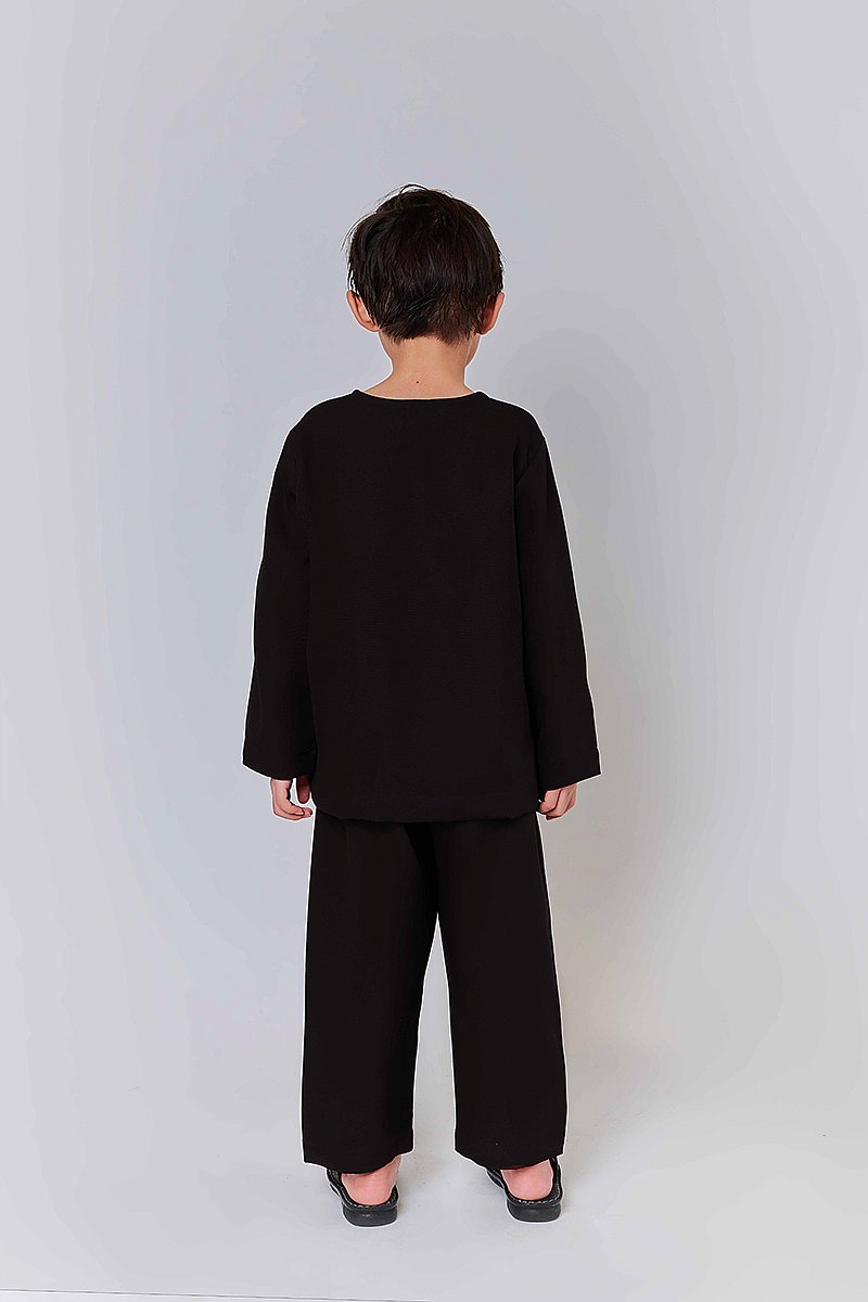 RAYYAN KIDS IN BLACK
