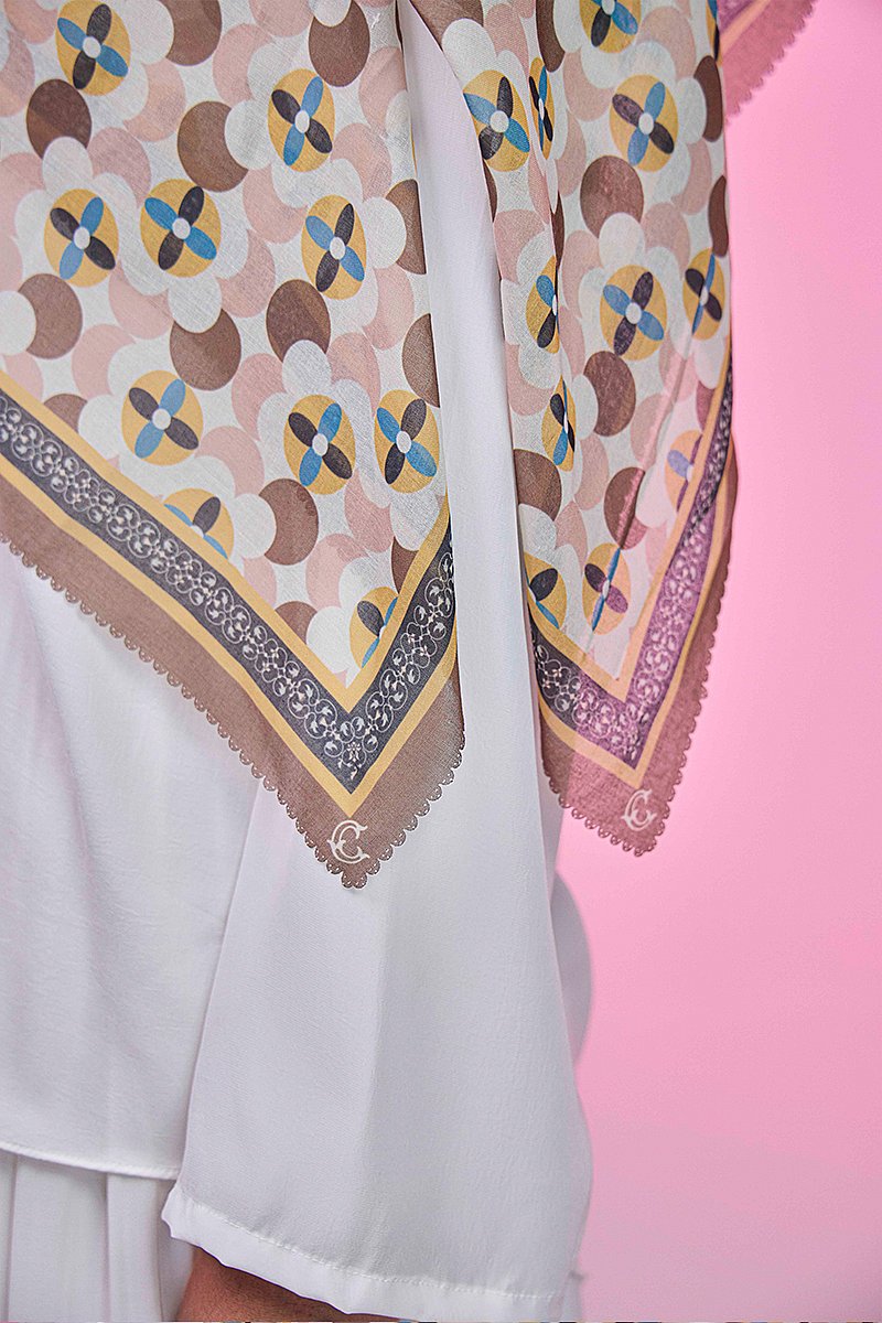 BAWAL CLOVE IN CINNAMON ROLL