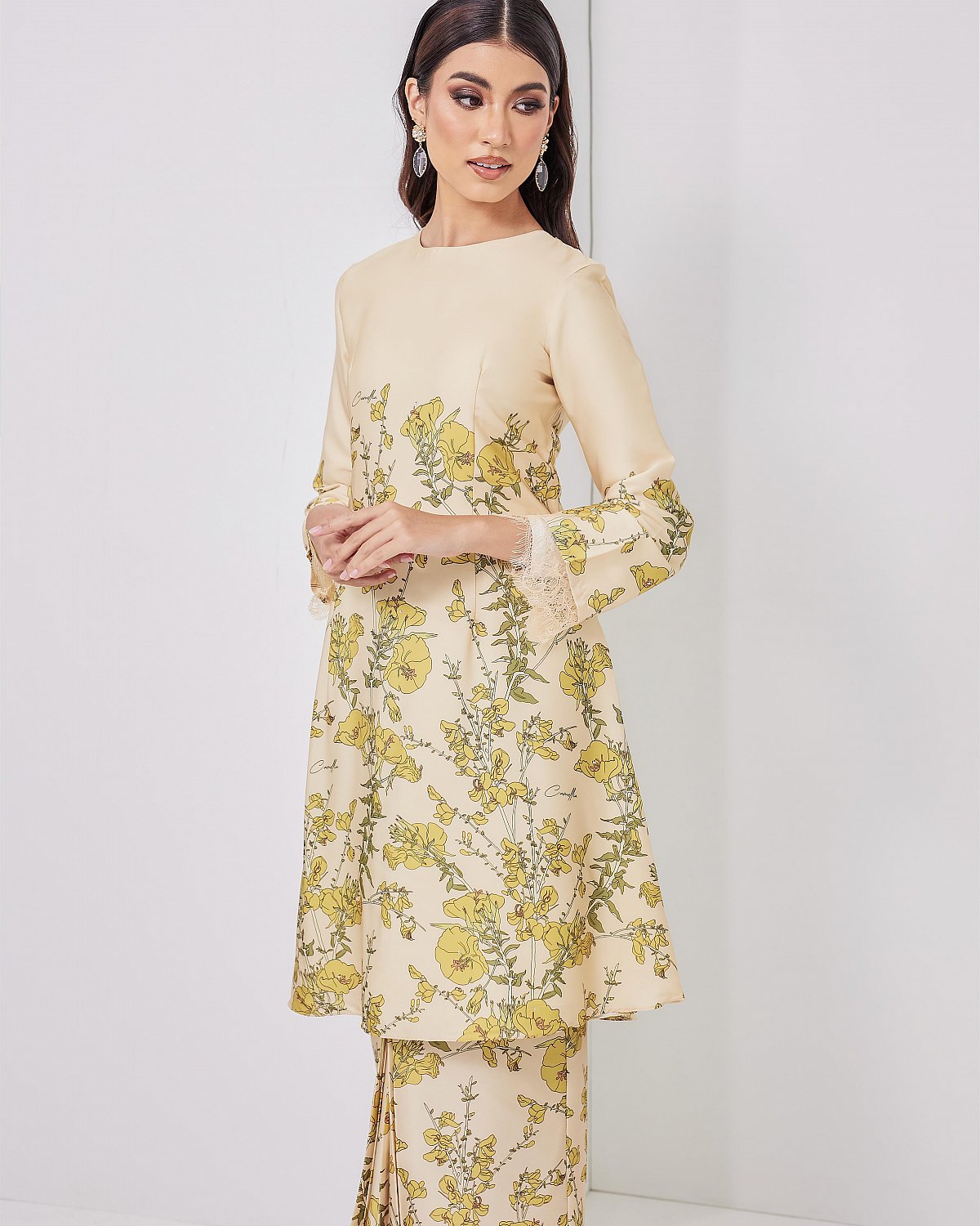 YULIYA KURUNG IN KARAMEL