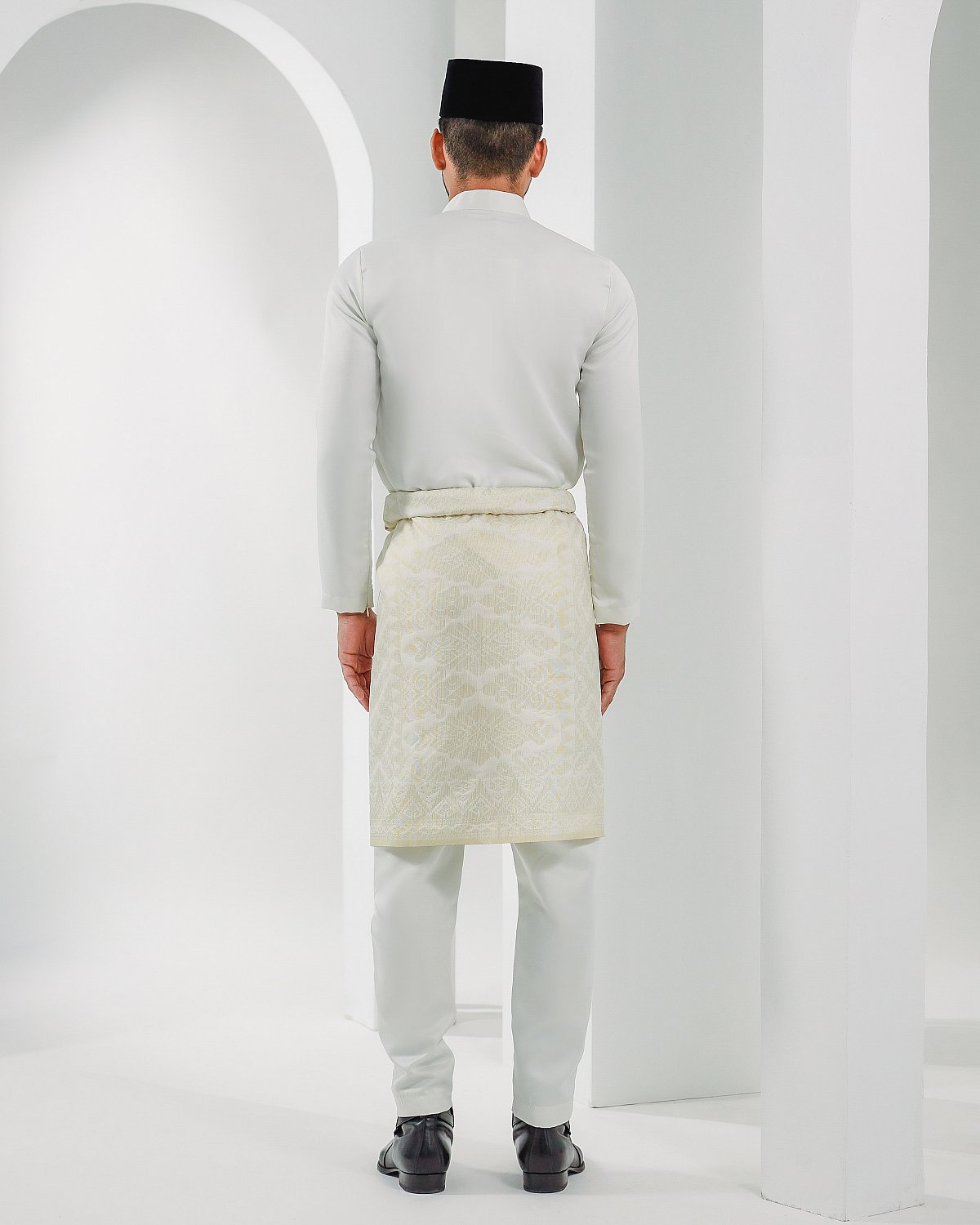 MAHER DUCHESS IN OFF WHITE