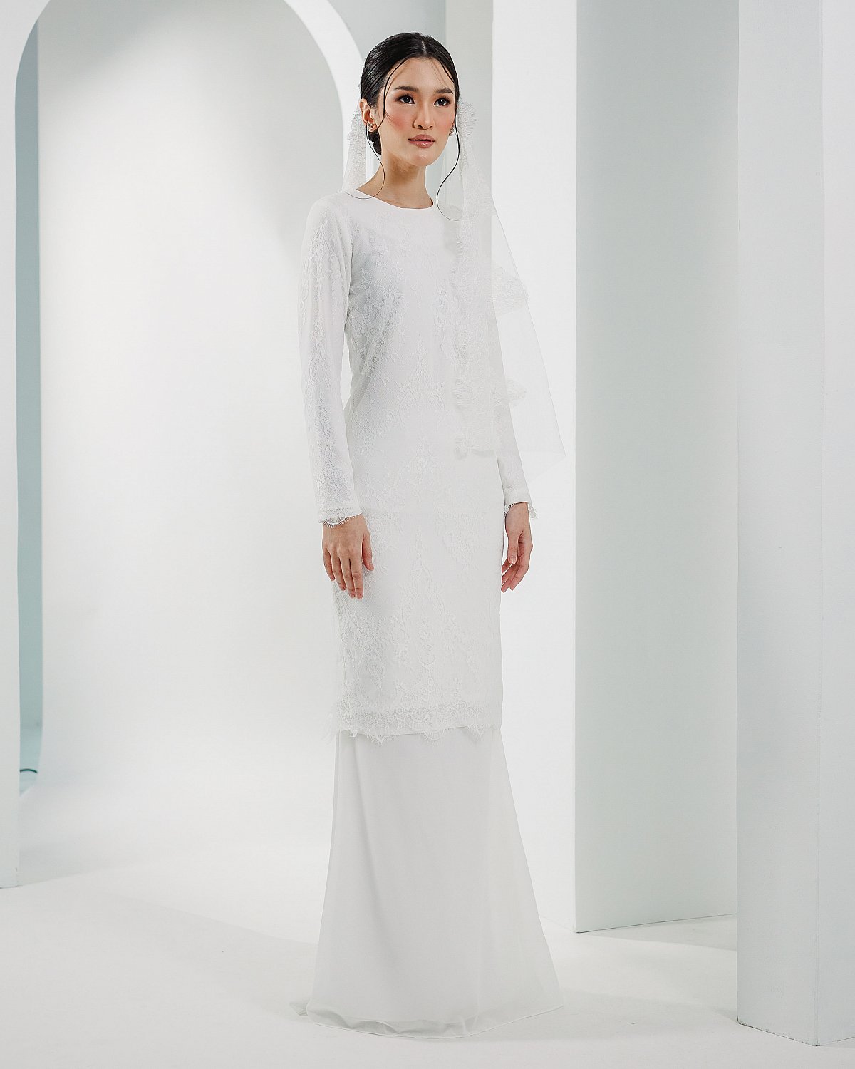 NADHA KURUNG IN OFF WHITE