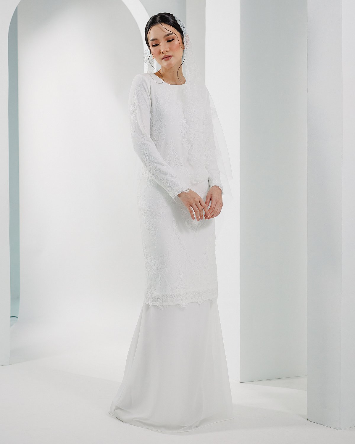 NADHA KURUNG IN OFF WHITE