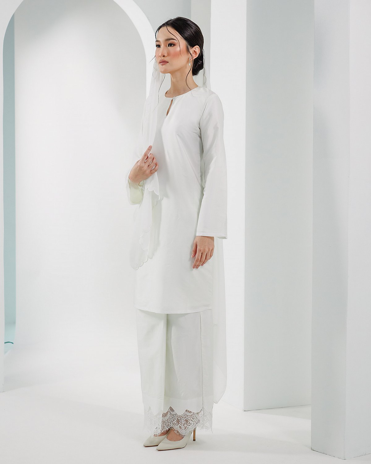 ORKHED KURUNG IN OFF WHITE