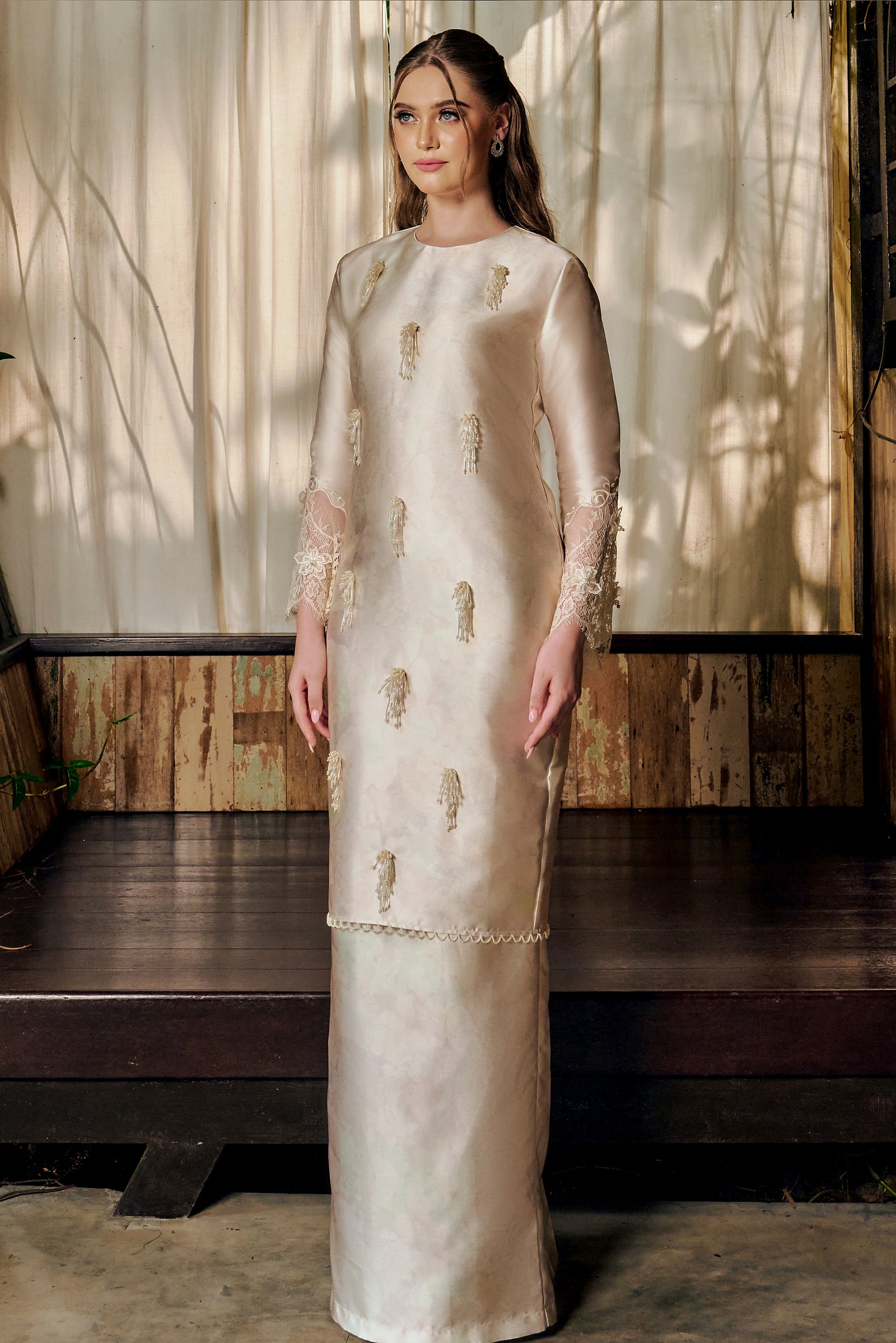 ELAYA PRINTED CREAMY