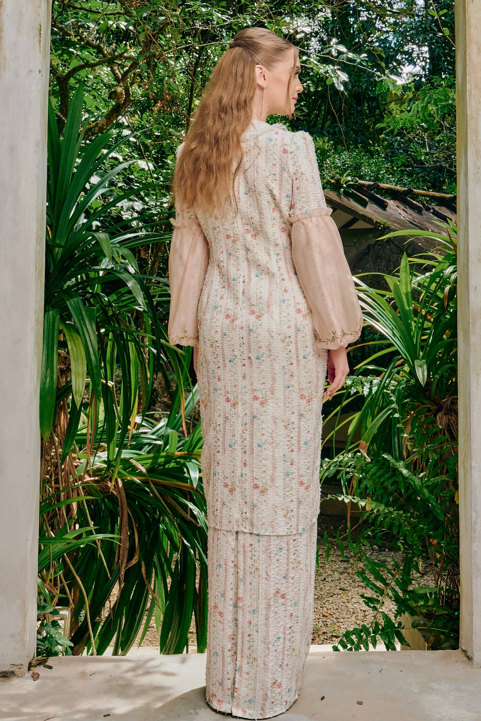 BRIELLA IN SOFT PEACH