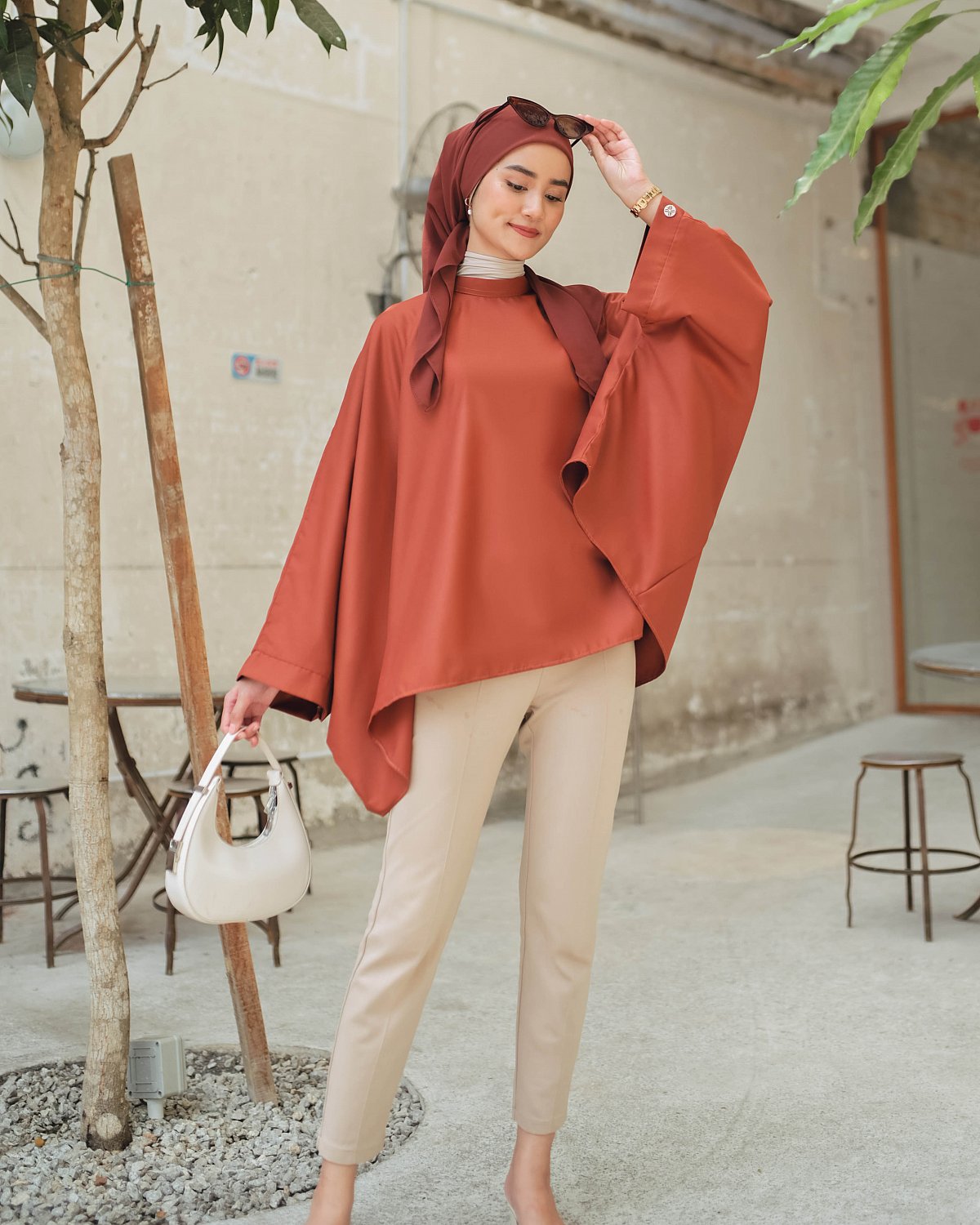 CHERYL TOP IN CINNAMON