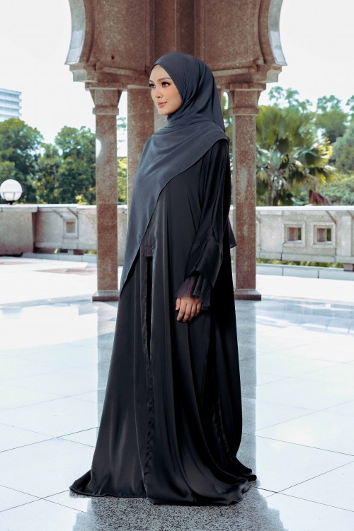 FATMA IN PEACOCK