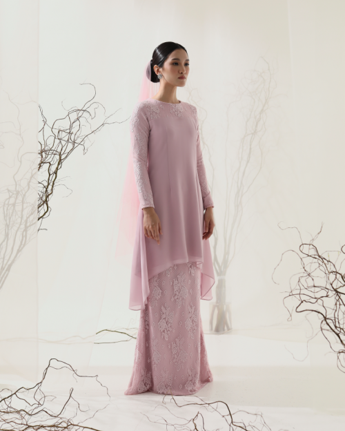 ATHEA KURUNG IN SOFT PINK