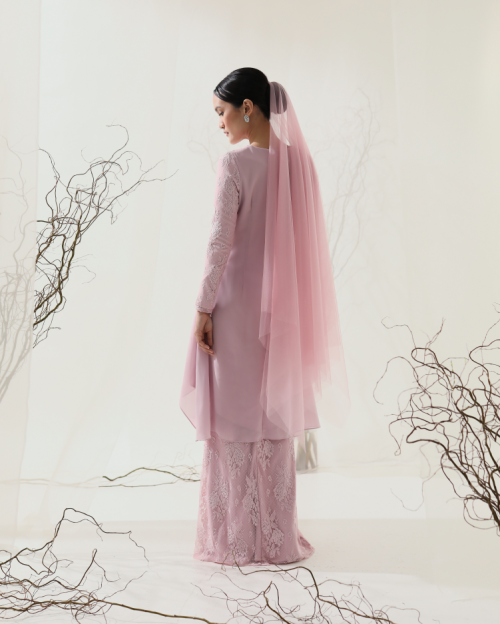 ATHEA KURUNG IN SOFT PINK