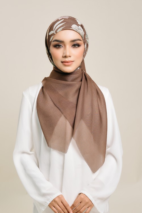 BLOOM IN COFFEE BROWN
