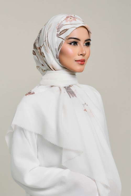 BLOOM IN OFF WHITE