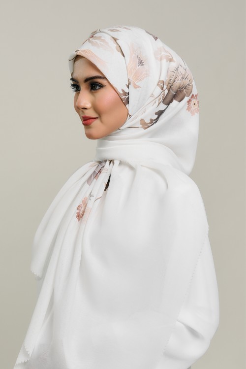 BLOOM IN OFF WHITE
