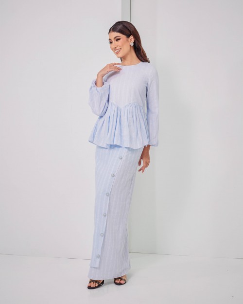 BUNGA IN BIRU SODA