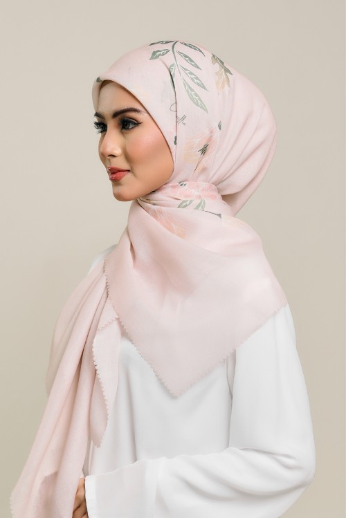 BLOOM IN CANDY PINK