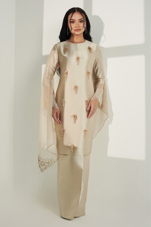 PRE ORDER ELAYA IN CHAMPAGNE
