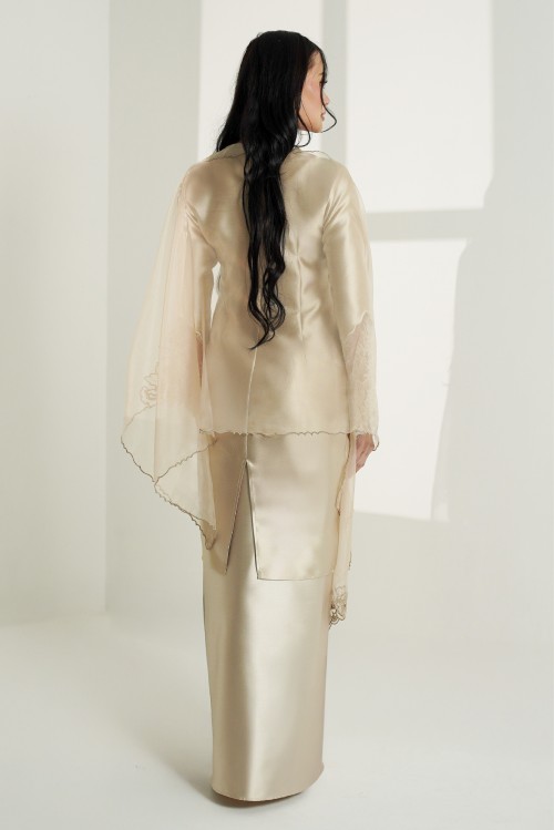 PRE ORDER ELAYA IN CHAMPAGNE