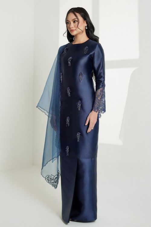 PRE ORDER ELAYA IN NAVY BLUE