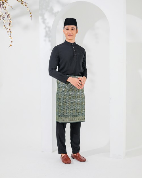 ISA CEKAK MUSANG IN  BLACK