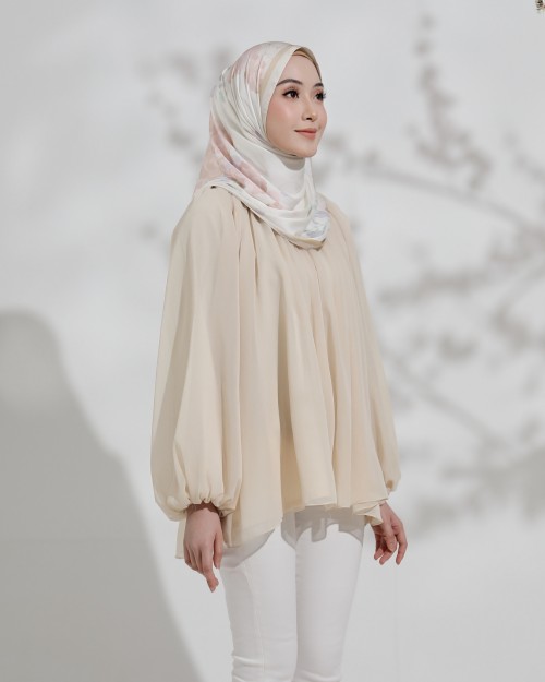 ALANA TOP IN SOFT YELLOW