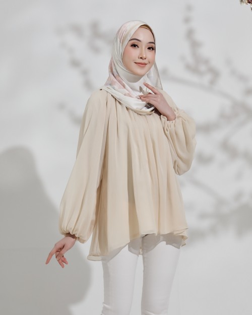 ALANA TOP IN SOFT YELLOW