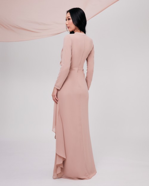 JULEANA IN EVENING SAND