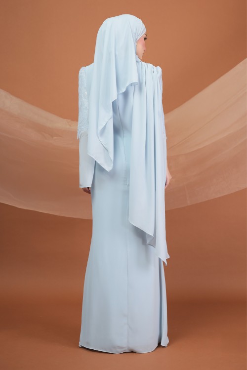 HAZEL IN ICE BLUE