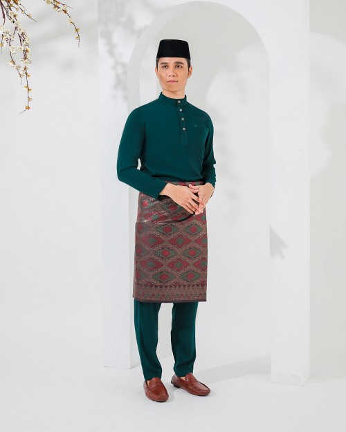 ISA CEKAK MUSANG IN  EMERALD